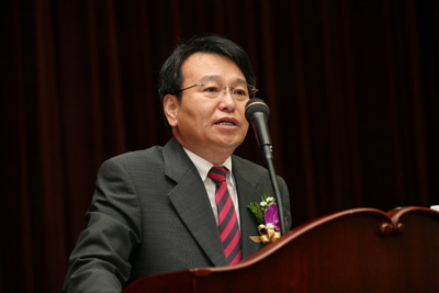 코스콤 김광현 사장이 9월 20일 창립 33주년을 맞아 기념사를 하는 사진