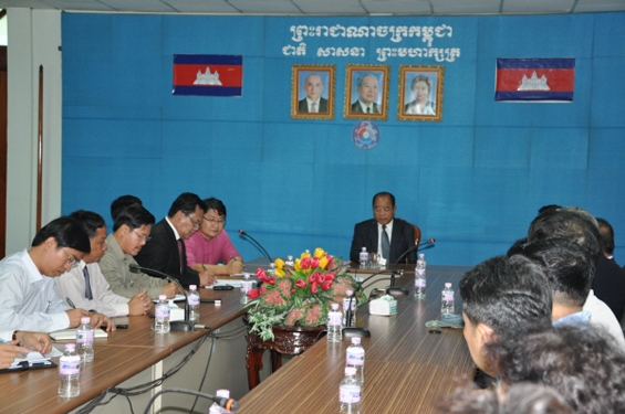 사진 중앙은 재난관리위원장인 림빈다부총리