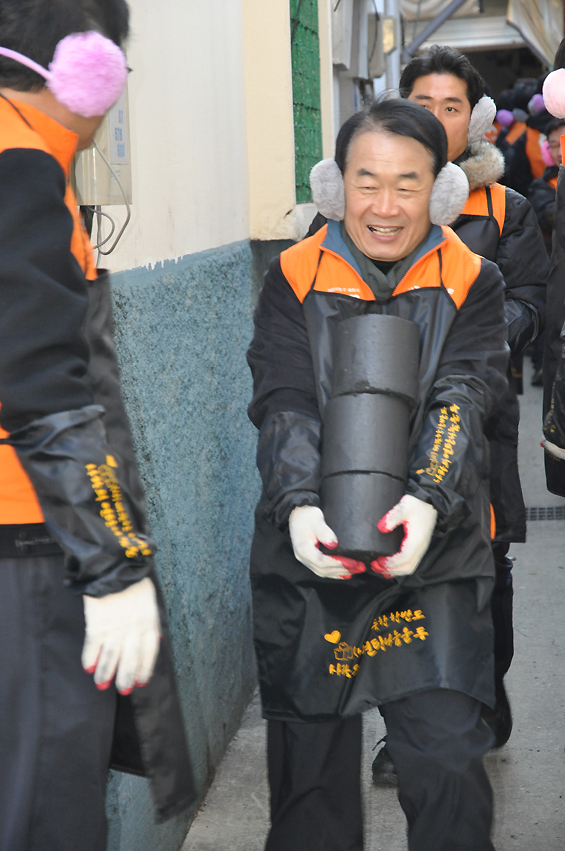 밝은 모습의 우주하사장님